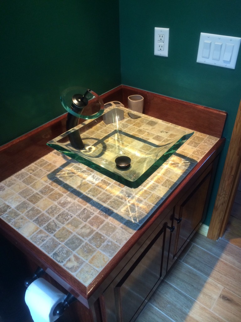 Glass vessel sink